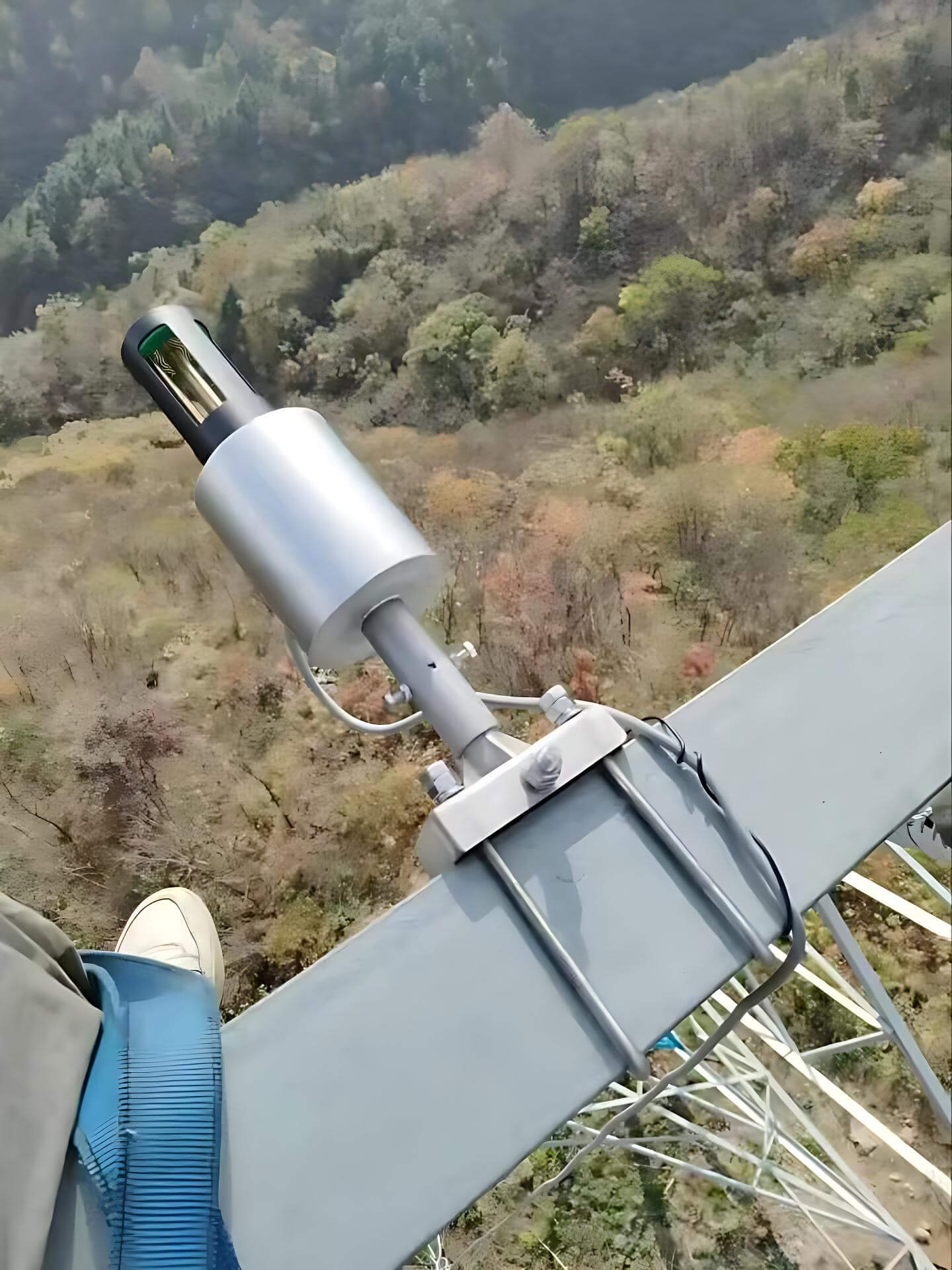 特力康科技輸電線路微波覆冰預(yù)警系統(tǒng).jpg